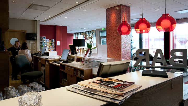 image de luminaires UV-C Philips pour les hôtels