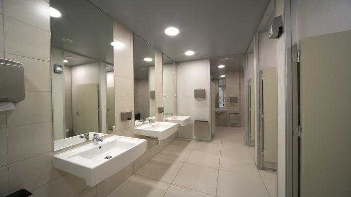 image de luminaires UV-C Philips pour les toilettes