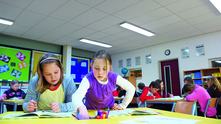Réglage lumineux Normal de SchoolVision : pour les tâches quotidiennes