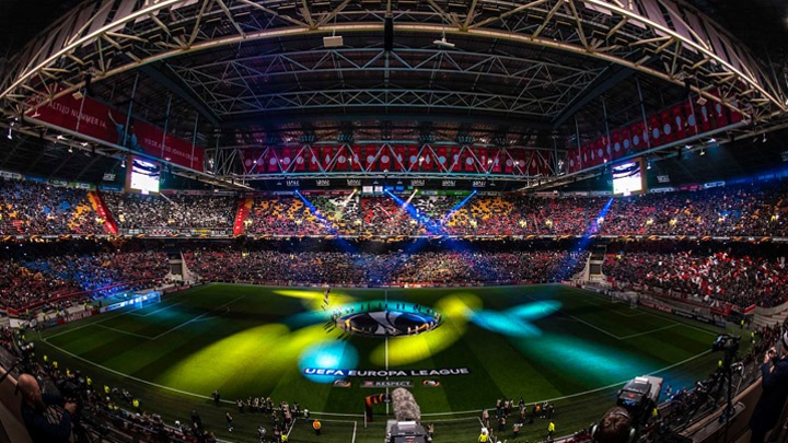 Effets lumineux dynamiques – Lumières de stade Philips