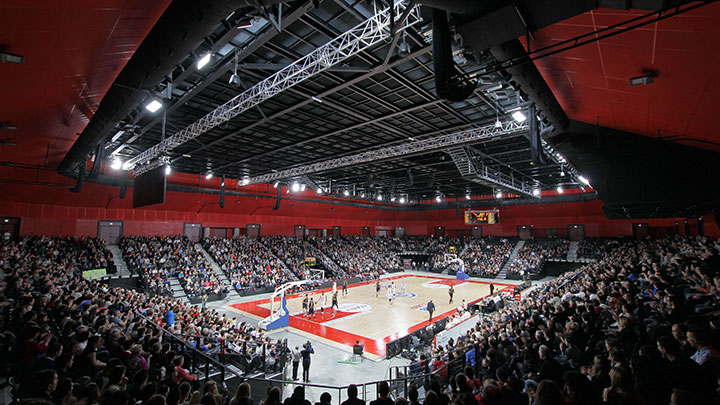 Éclairage de stade LED sans clignotement