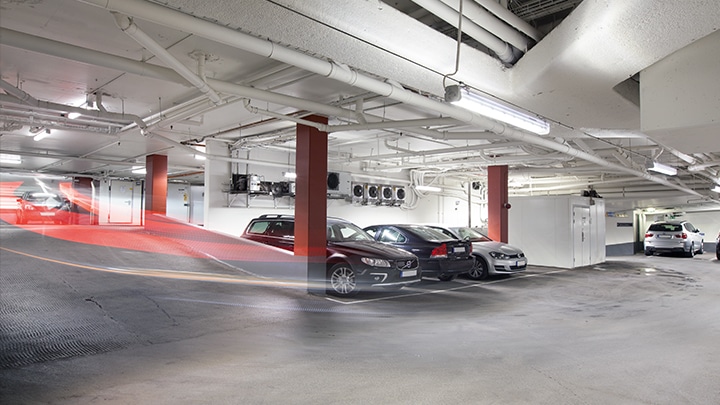 GreenParking de Philips Lighting : optimisez l’éclairage des parkings pour les véhicules grâce à la détection de présence et à la gradation par zone