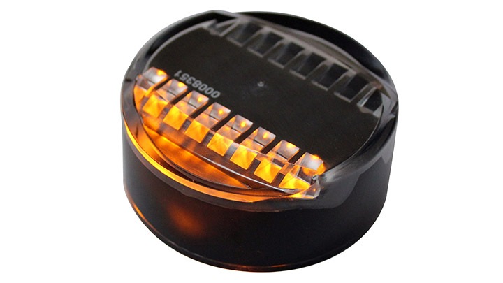 Balisage de voie pour tunnel : luminaires de balisage LED pour les voies et les lignes centrales et gestion de l’inversion du sens de la circulation