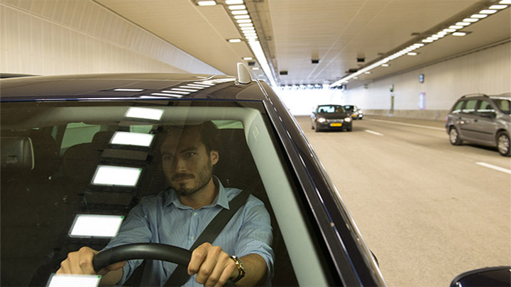 Protégez les conducteurs d’un bout à l’autre de votre tunnel grâce à un éclairage de tunnel intelligent