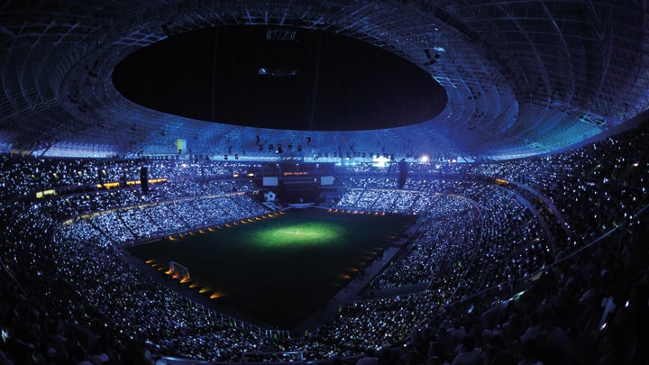 Stade de football éclairé – ArenaExperience